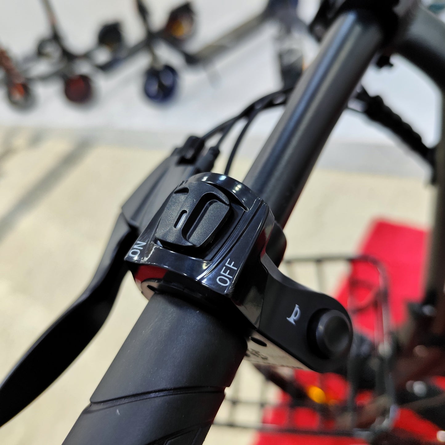 Velo moto Électrique Trottinette KUKIRIN V1 PRO