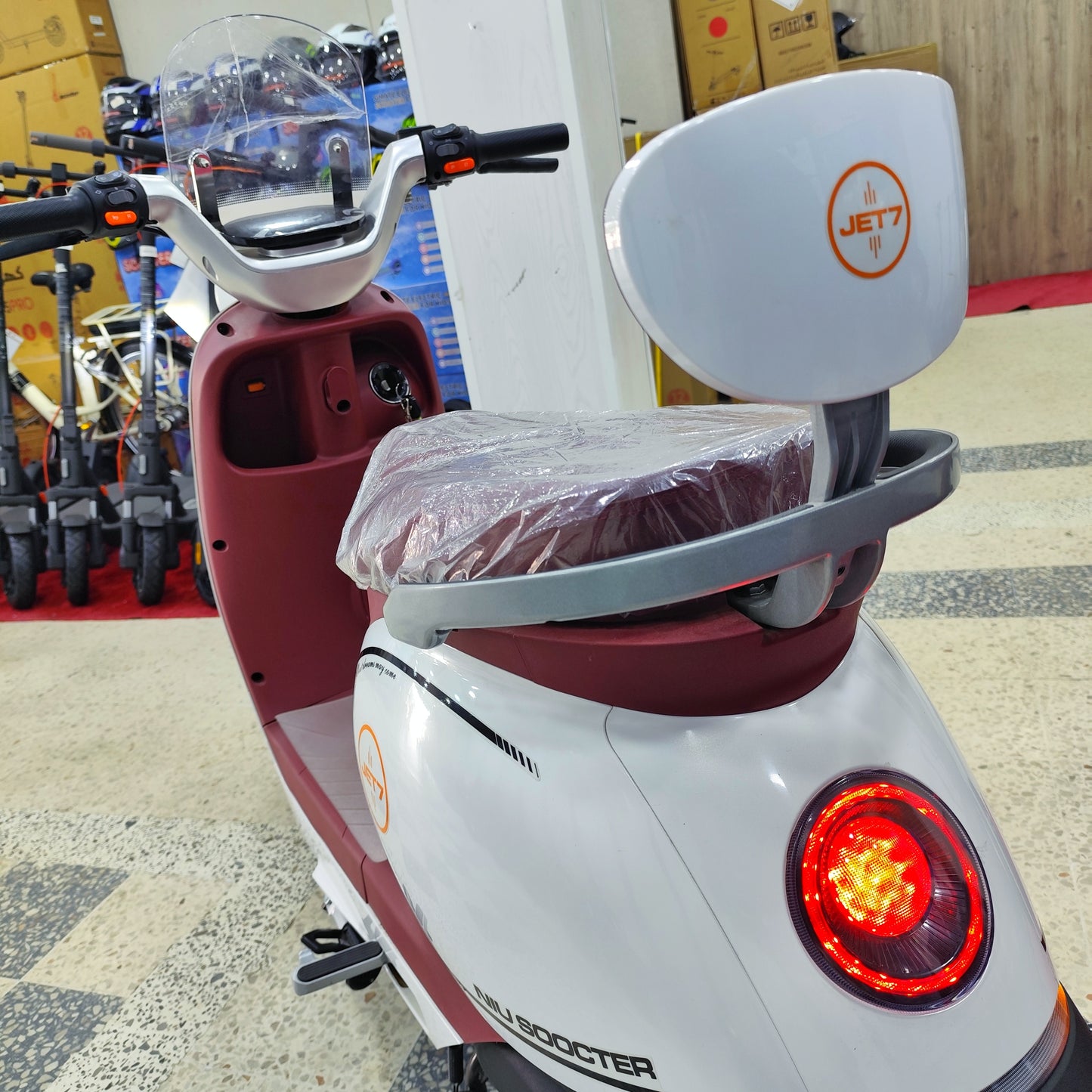 Moto Électrique NIU JET 7 i DESTOCKAGE!